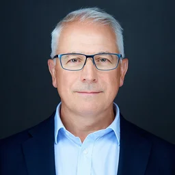 Varga Zoltán szaporodásbiológus, MODELLO Intézet